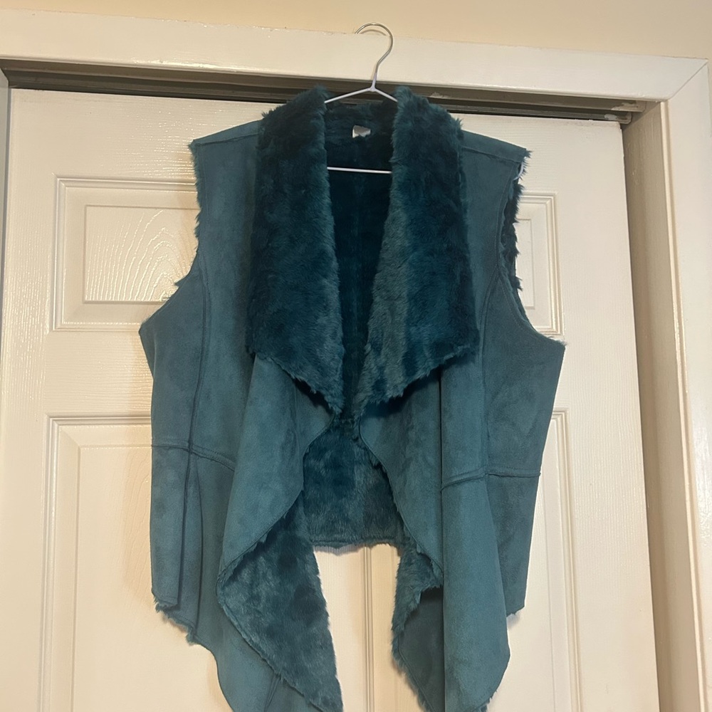 Elegant Teal Blue Faux Fur Women's Vest